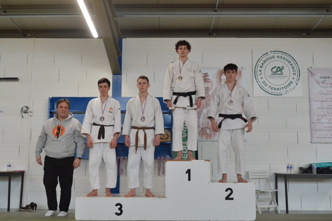 CHPT DE CHARENTE CADET